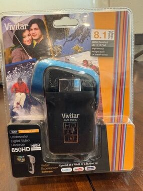 Vivitar 850HD Underwater Digital Video Recorder - Black with Blue Accent